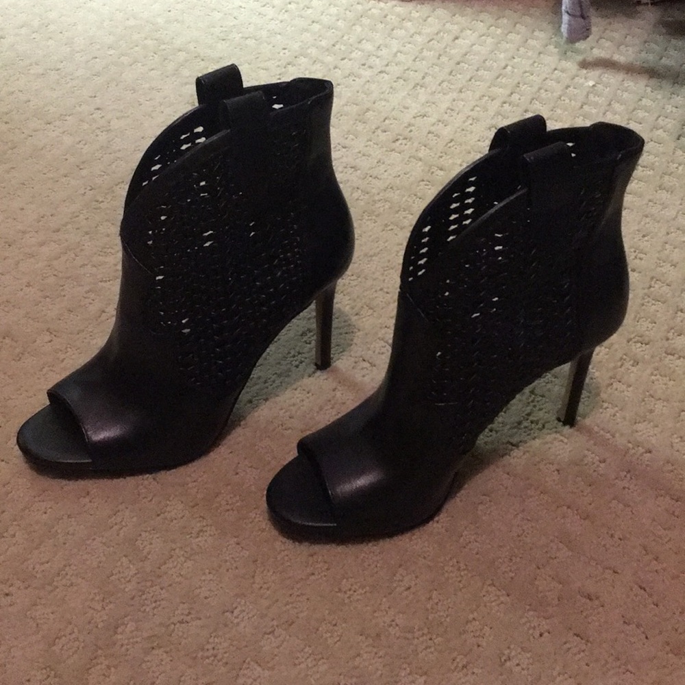 Jessica Simpson Jexell Black